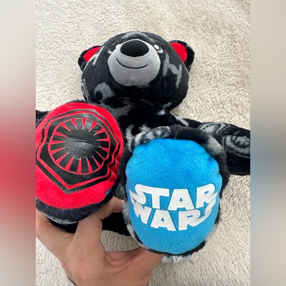 Star wars build a bear with reversible feet and working light saber - Picture 11 of 13